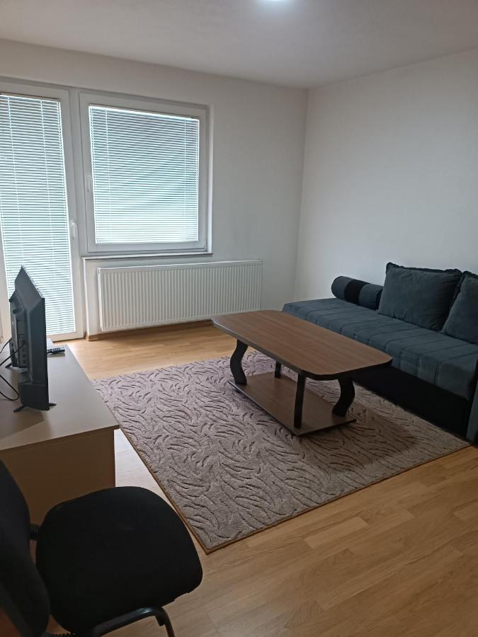2Bdr Apt With Balcony With View- Free Parking 호텔 사라예보 외부 사진