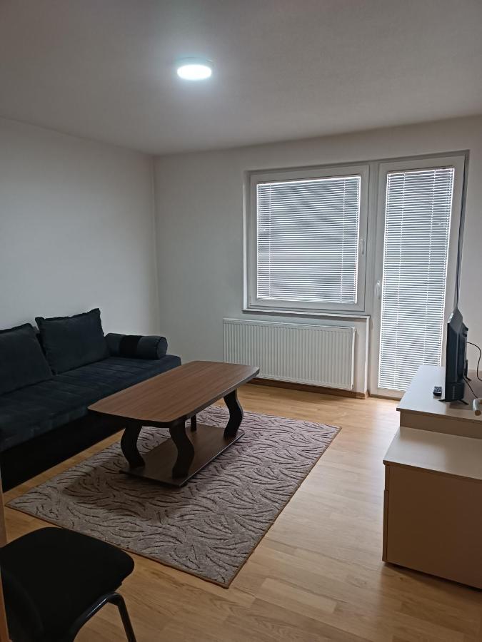 2Bdr Apt With Balcony With View- Free Parking 호텔 사라예보 외부 사진