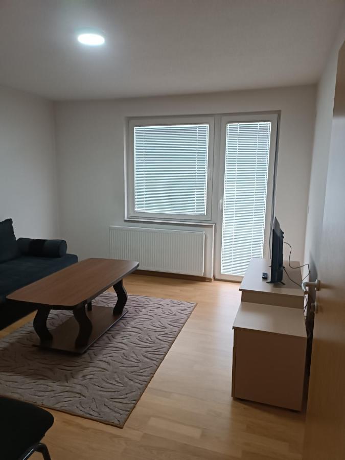 2Bdr Apt With Balcony With View- Free Parking 호텔 사라예보 외부 사진