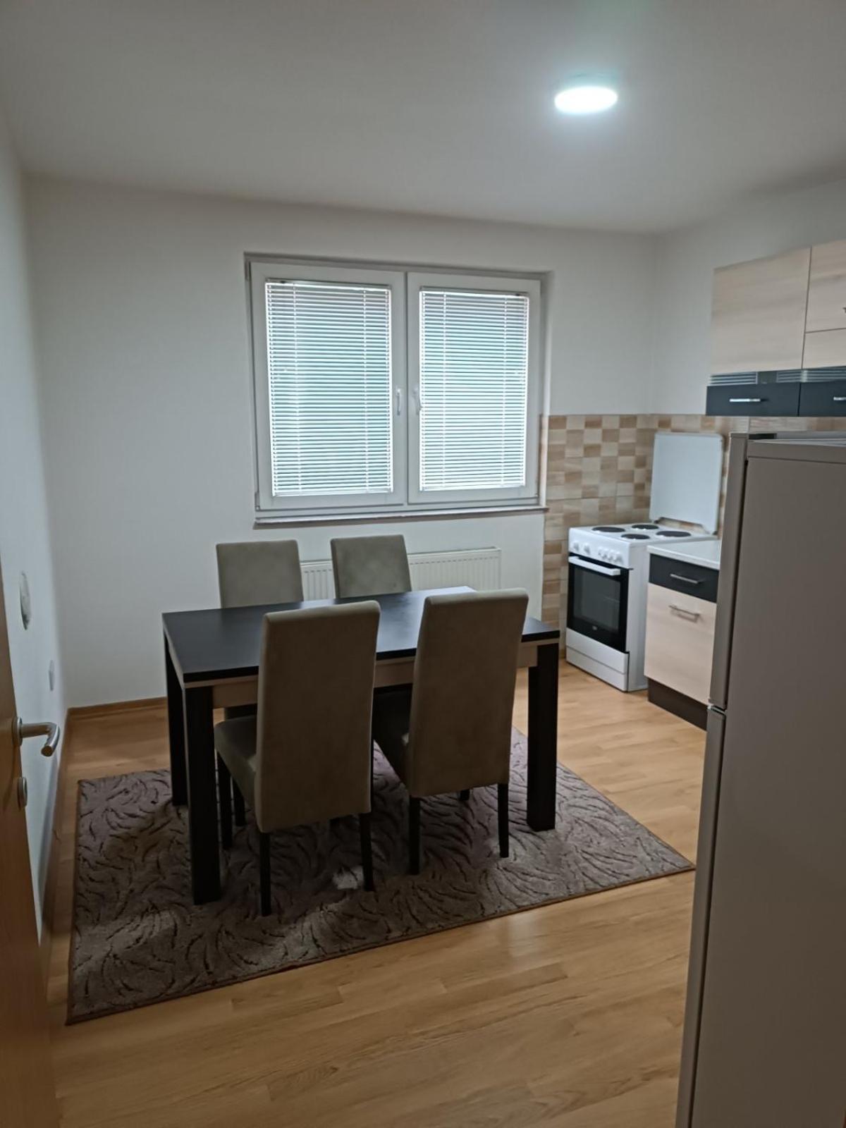 2Bdr Apt With Balcony With View- Free Parking 호텔 사라예보 외부 사진